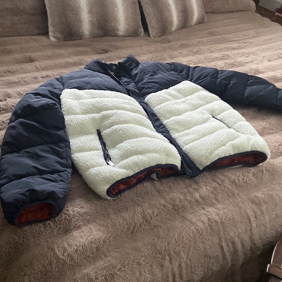 Native youth navy and white Sherpa puffer coat XL NWT - Picture 2 of 15